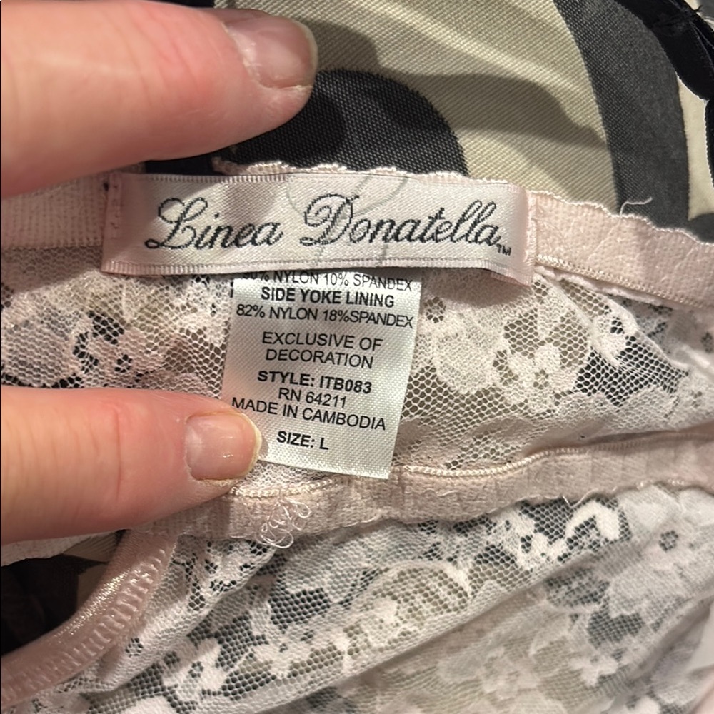 Linea Donatella Lace Chemise in Soft Pink and Black - Picture 2 of 3